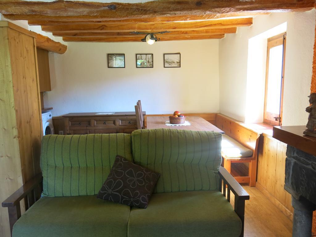Apartamentos Rurales Les Barnedes Molló Εξωτερικό φωτογραφία